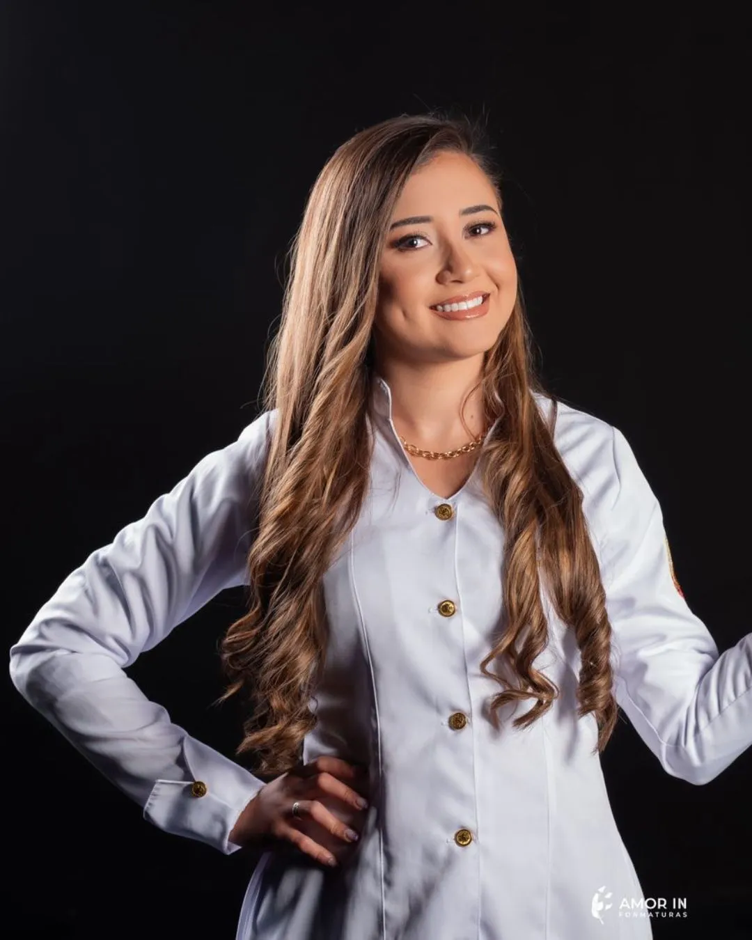 Dra. Ane Elise, cirurgiã dentista